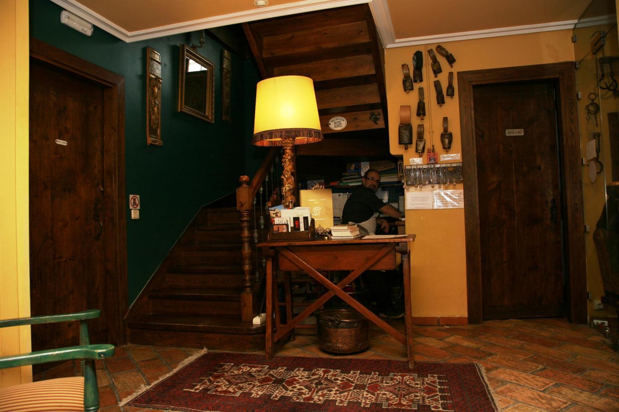 Hotel Almud Sallent De Gallego Luaran gambar